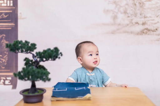 宜都宝宝总是抠鼻子 宜都宝宝总是抠鼻子